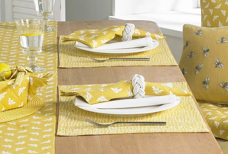 Walton & Co Bee Placemats Set Of 2 5018305857309